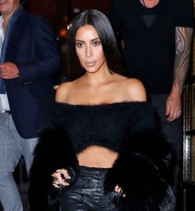 Read more about the article KIM KARDASHIAN WEST STILIAUS ĮVAIROVĖ