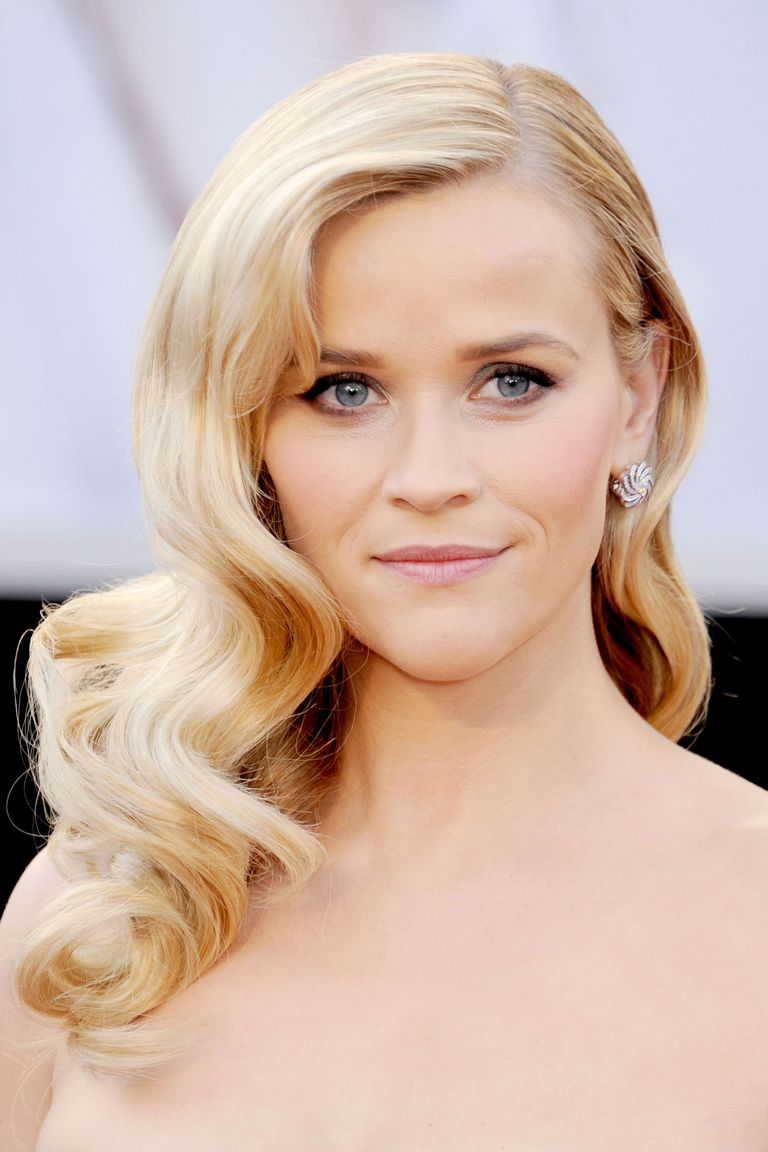 54c16eebb4b84_-_hbz-blondes-reese-witherspoon